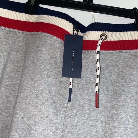 Tommy Hilfiger Mens Joggers (2) - Picture 2 of 14